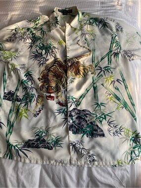 Box Office Island- Hawaiian Silk-Feel White Tiger Bamboo Print Button-Down Shirt